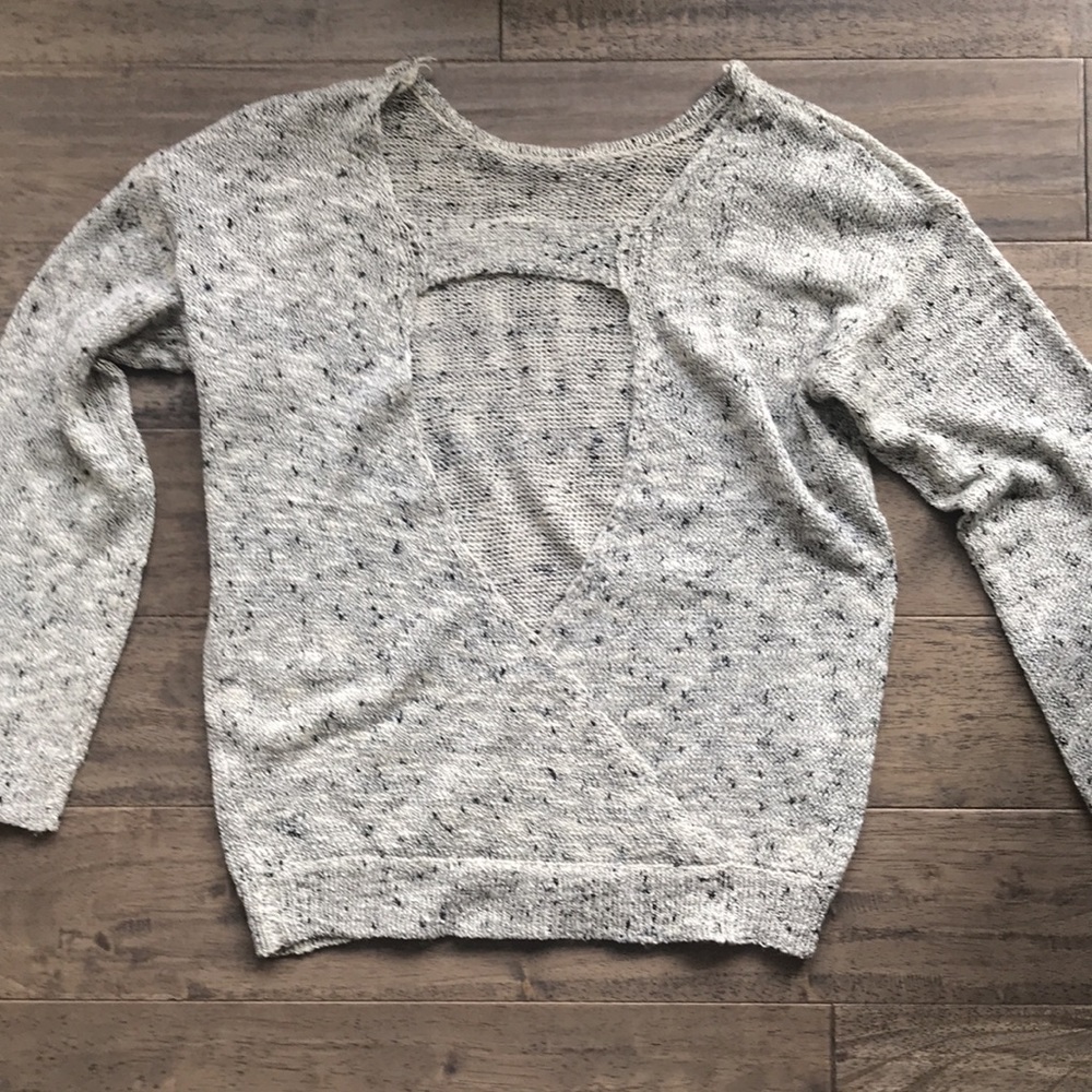 Open back sweater - Picture 2 of 3